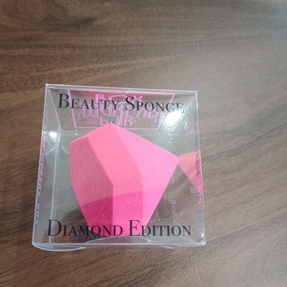Makeup Bundle With Make Up Brushes - Picture 6 of 8